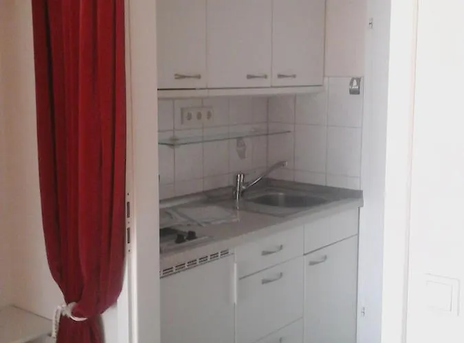 Haus Hamburg Aparthotel 3*